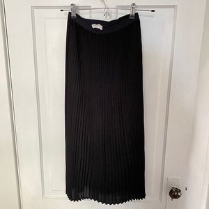 Aritzia Babaton Jude skirt